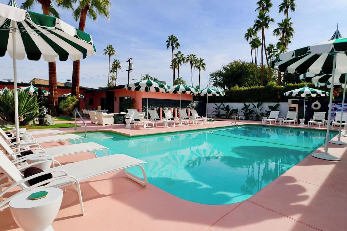 スタジオ (1 Bedroom) | 施設の正面