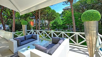 Villa | 5 bedrooms, WiFi