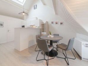 Dining - Carnac View - top floor appartment by Interhome (De Haan)