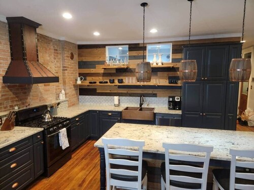 Designer 2 Bedroom Loft on Main Street in Florence