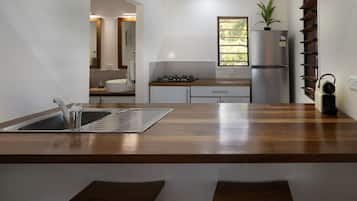 Family Villa, 3 Bedrooms, Ocean View | Private kitchen | Oven, stovetop, toaster, cookware/dishes/utensils