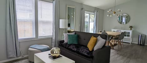 智能電視、書籍