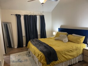 4 bedrooms, free WiFi, bed sheets