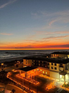 Exterior - July Dates Available! Book Now! Beach Setup Included! (Panama City Beach)