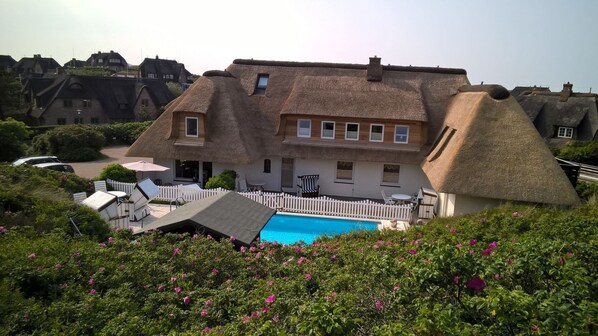 Nicht klassifiziertes Bild, 1 von 12, Schaltfläche