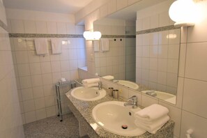 Dusche, Haartrockner