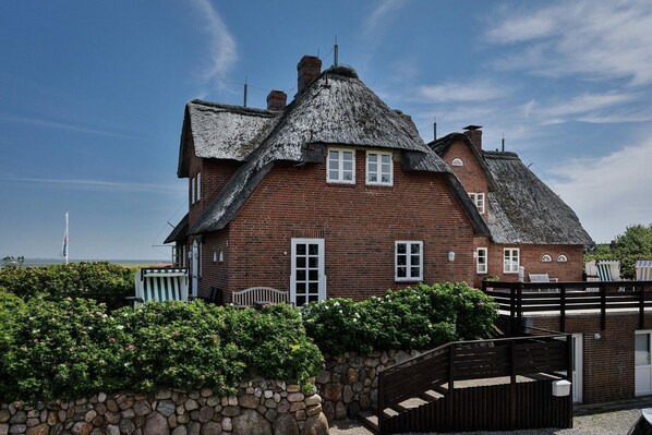 Unclassified image, 1 of 11, button - Friesenhof apt. 08 - Friesenhof (Sylt)