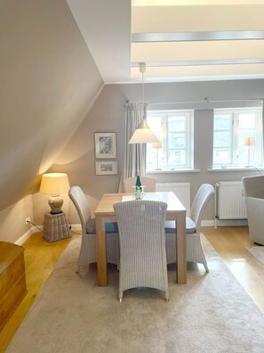 Unclassified image, 5 of 11, button - Friesenhof apt. 08 - Friesenhof (Sylt)