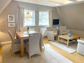 Unclassified image, 2 of 11, button - Friesenhof apt. 08 - Friesenhof (Sylt)