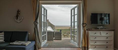 电视、立体声音响