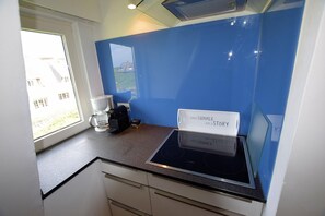 Fridge, microwave, stovetop, dishwasher - HWR - Henning Rinken Wai "Charles" (Sylt)
