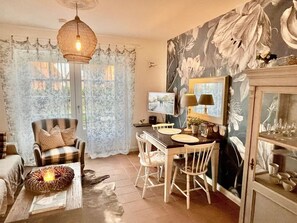 صورة غير مصنفة، 2 من 24، زرّ