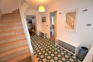 3 多间卧室、办公桌、熨斗/熨衣板、WiFi