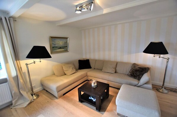 TV, DVD player, stereo - House Lore, Germany (Sylt)