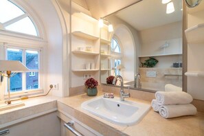 Hair dryer, towels