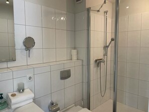 Shower, hair dryer - Im Dünengrund "Rebinka" DUE/01 - Apartment 02 - Dünengrund (Sylt)