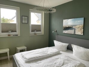 1 bedroom, iron/ironing board, WiFi