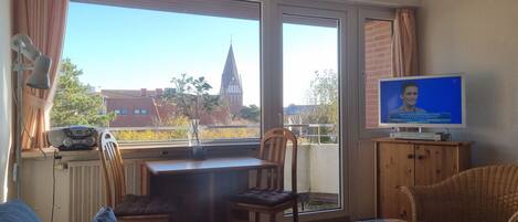 TV, DVD player, stereo