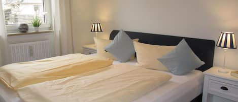 1 bedroom, iron/ironing board, WiFi