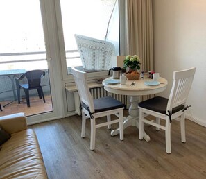 Unclassified image, 5 of 11, button - Apartment Sparkassenhaus App. 38 - 1 room apartment Paulstr. 2 (Sylt)