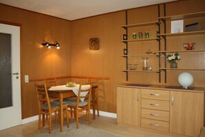 Uklassifisert bilde, 5 av 9, knapp