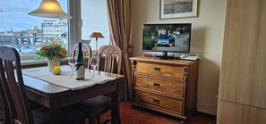 Uklassifisert bilde, 5 av 12, knapp