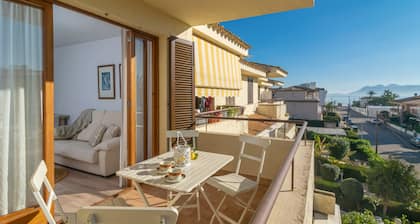 LA LLIMONA - Cozy apartment a few meters from the beach of Port de Pollença. Free WIFI.