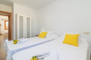 2 sovrum, strykjärn/strykbräda, gratis wi-fi och sängkläder