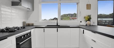 Fridge, microwave, oven, stovetop