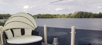 Lakeside Hot tub holiday  Tattershall Lakes
