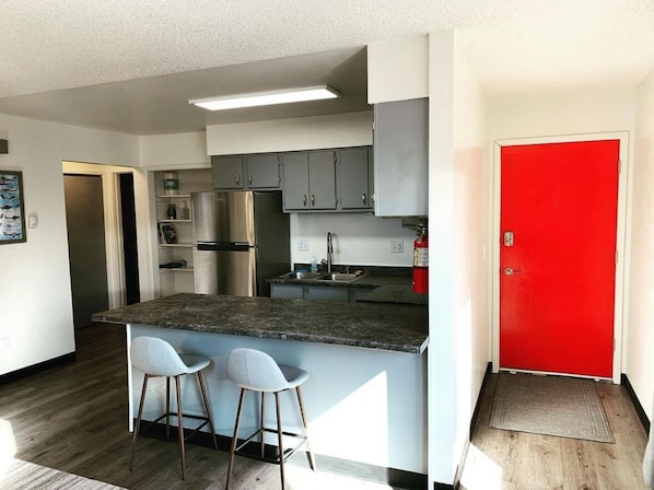 Fridge, microwave, oven, stovetop
