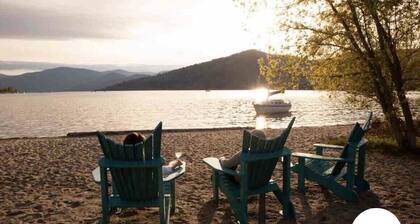 Top Floor on Okanagan Lake with Heated Pool, King Bed, Gym and Pickleball Court!