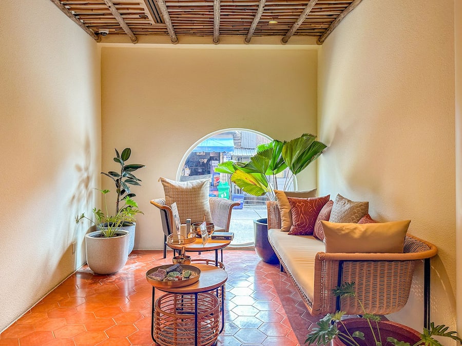 Couples treatment room(s), sauna, hot tub, body treatments, aromatherapy