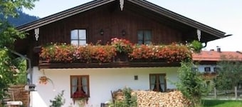 Vacation apartment for 1-4 persons, 32 sqm, eat-in kitchen, 1 sep. Bedroom, balcony