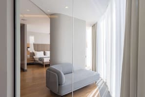 Premium Room | Hypo-allergenic bedding, laptop workspace, soundproofing, free WiFi - Sadu Hotel Almaty, a member of Radisson Individuals (Almaty)