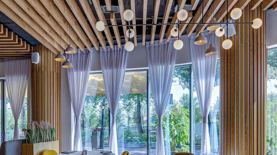 サドゥ オテル アルマトイ, ア メンバー オブ ラディソン インディビジュアルズ