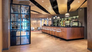 Bar (in der Unterkunft)