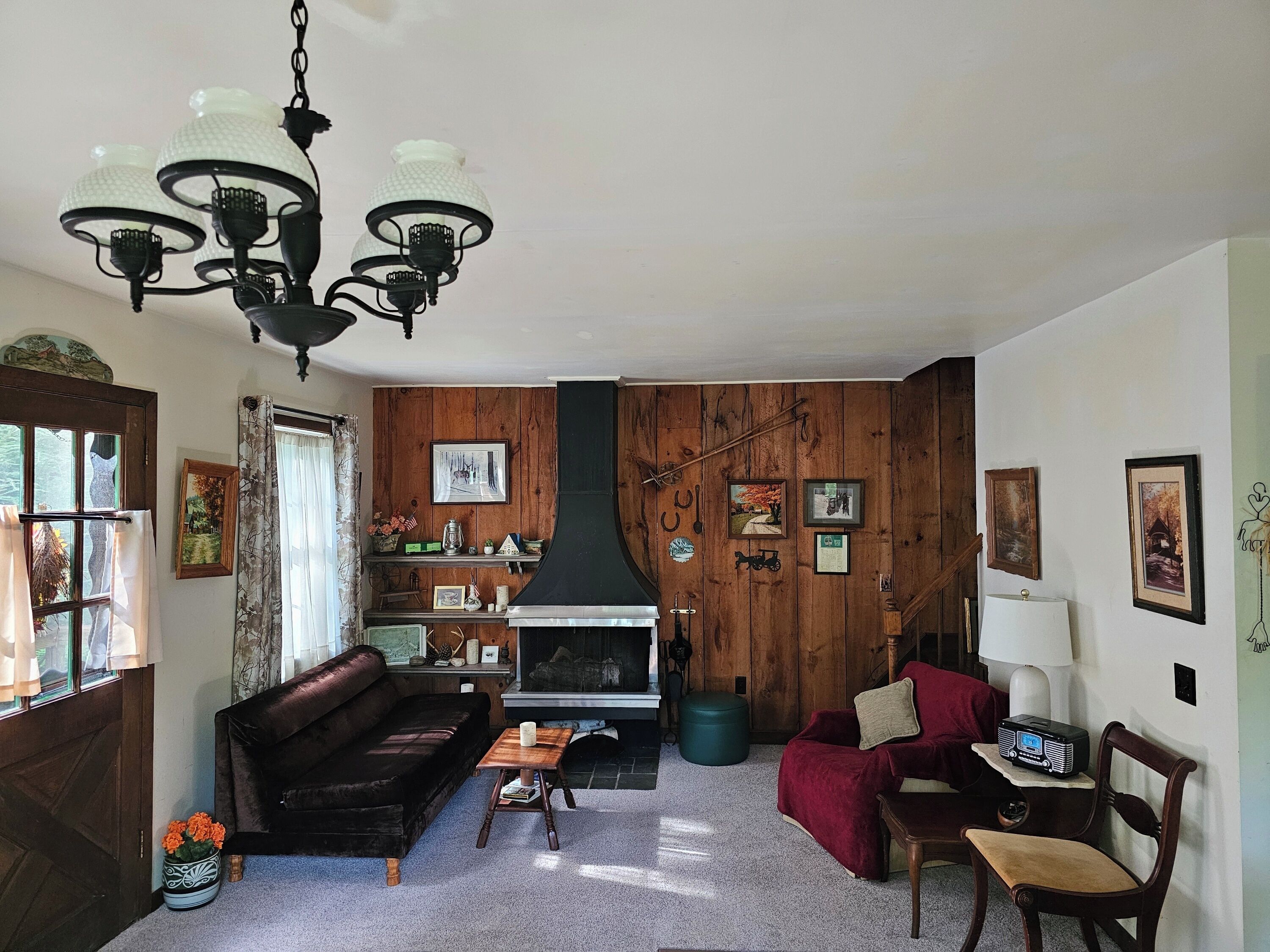 Livres, médiathèque, vidéothèque, chaîne hi-fi