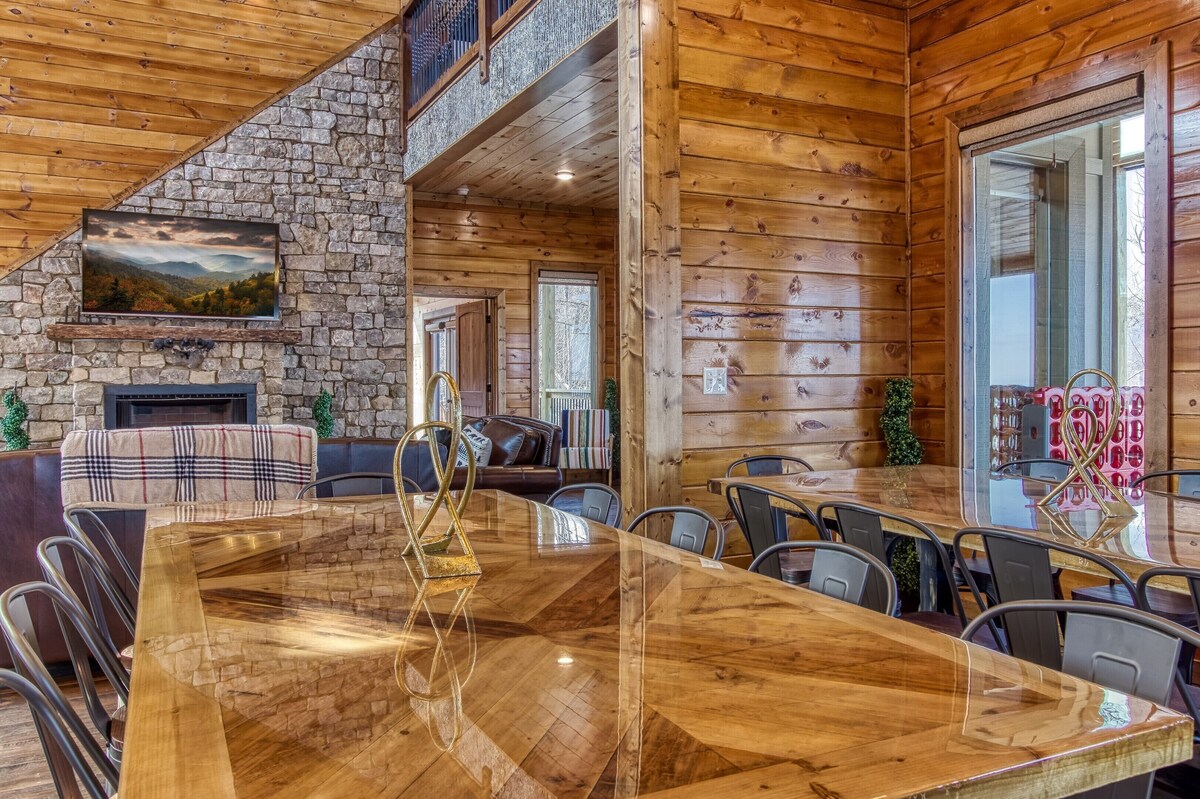 Photo 54 of Luxury LongView Lodge---Sleeps 20---Best Location in Smokies---16 Beds---Pool