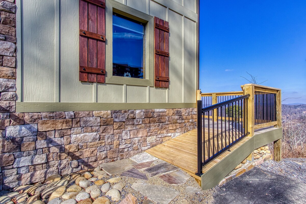 Photo 64 of Luxury LongView Lodge---Sleeps 20---Best Location in Smokies---16 Beds---Pool