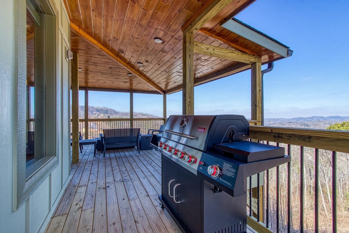 Photo 59 of Luxury LongView Lodge---Sleeps 20---Best Location in Smokies---16 Beds---Pool