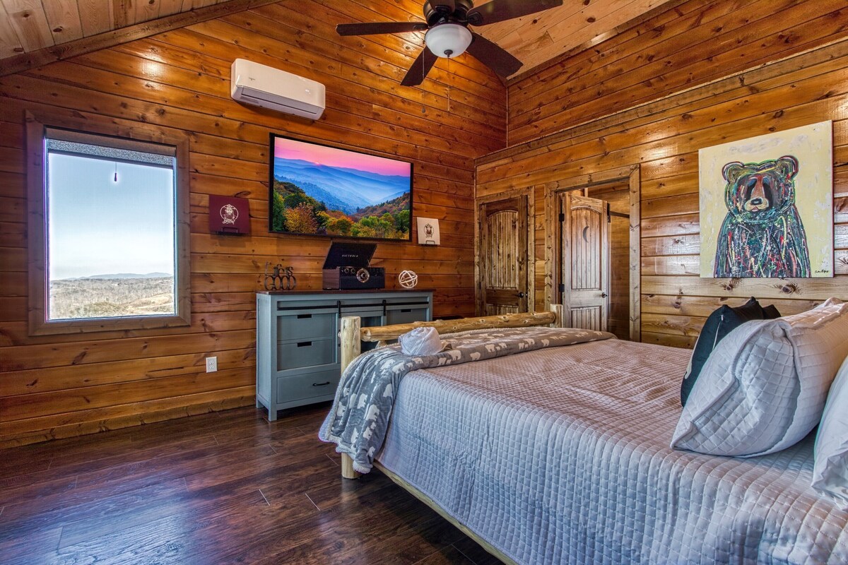 Photo 84 of Luxury LongView Lodge---Sleeps 20---Best Location in Smokies---16 Beds---Pool