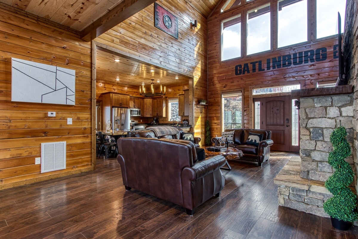 Photo 51 of Luxury LongView Lodge---Sleeps 20---Best Location in Smokies---16 Beds---Pool