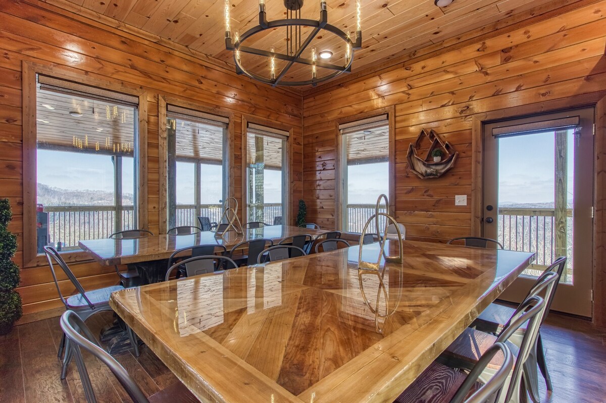 Photo 53 of Luxury LongView Lodge---Sleeps 20---Best Location in Smokies---16 Beds---Pool