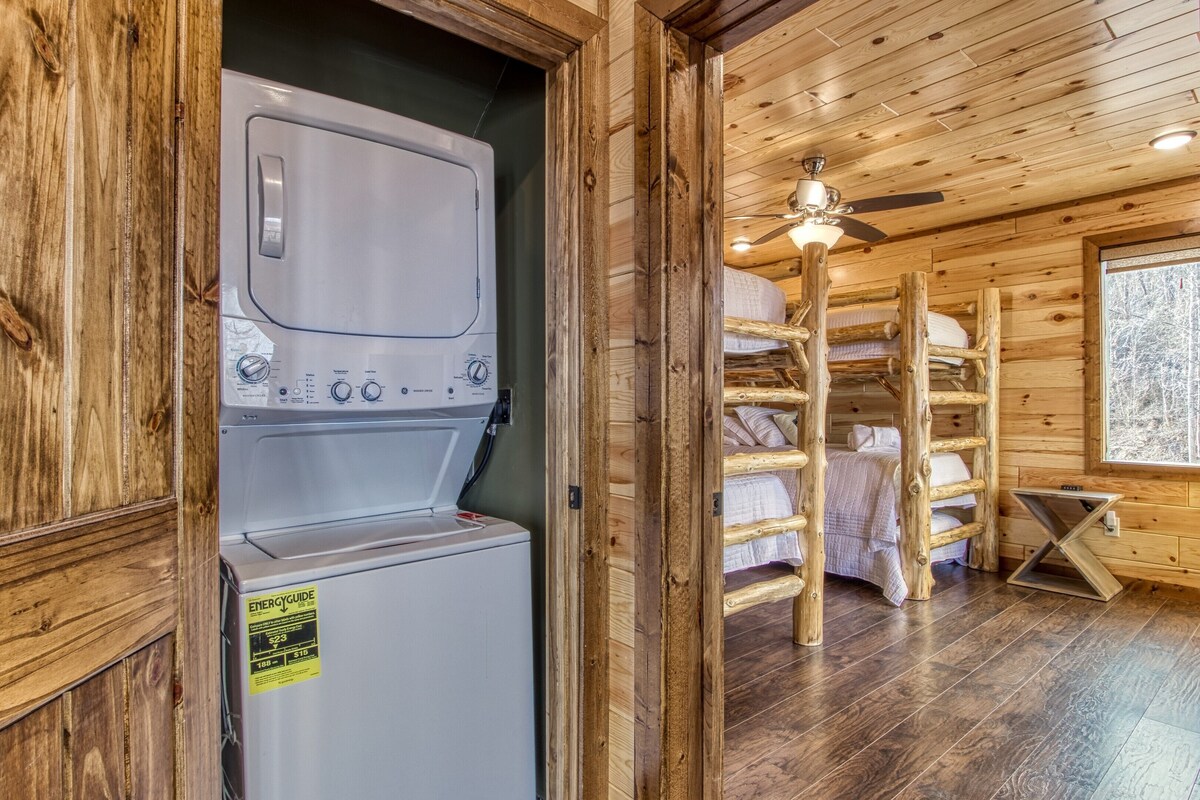 Photo 89 of Luxury LongView Lodge---Sleeps 20---Best Location in Smokies---16 Beds---Pool