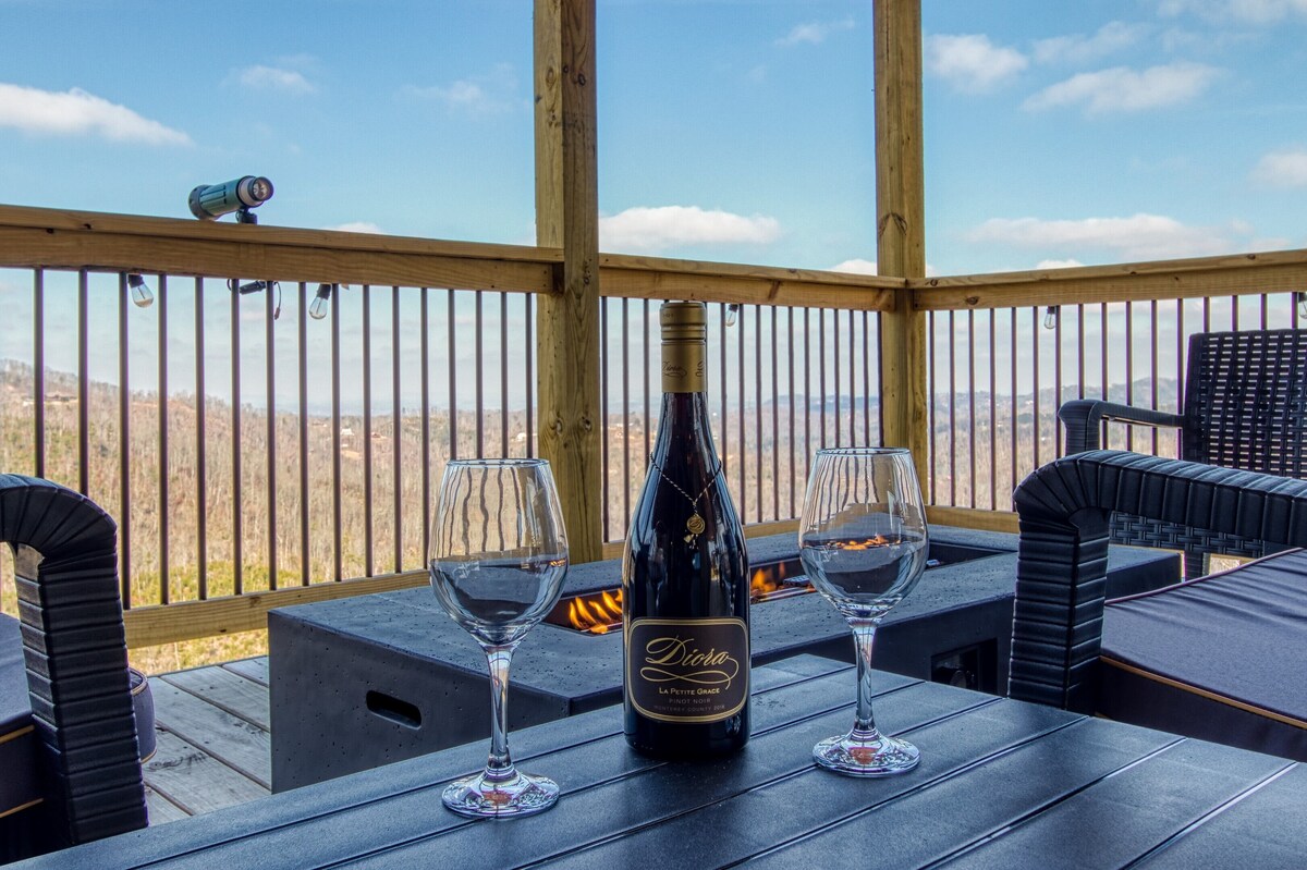 Photo 78 of Luxury LongView Lodge---Sleeps 20---Best Location in Smokies---16 Beds---Pool