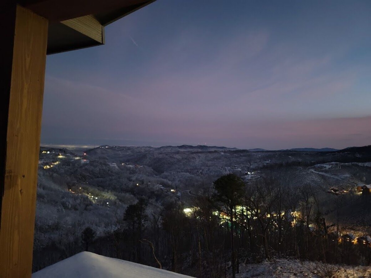 Photo 63 of Luxury LongView Lodge---Sleeps 20---Best Location in Smokies---16 Beds---Pool