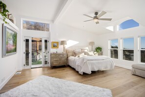 3 soverom, strykejern/-brett, wi-fi og sengetøy