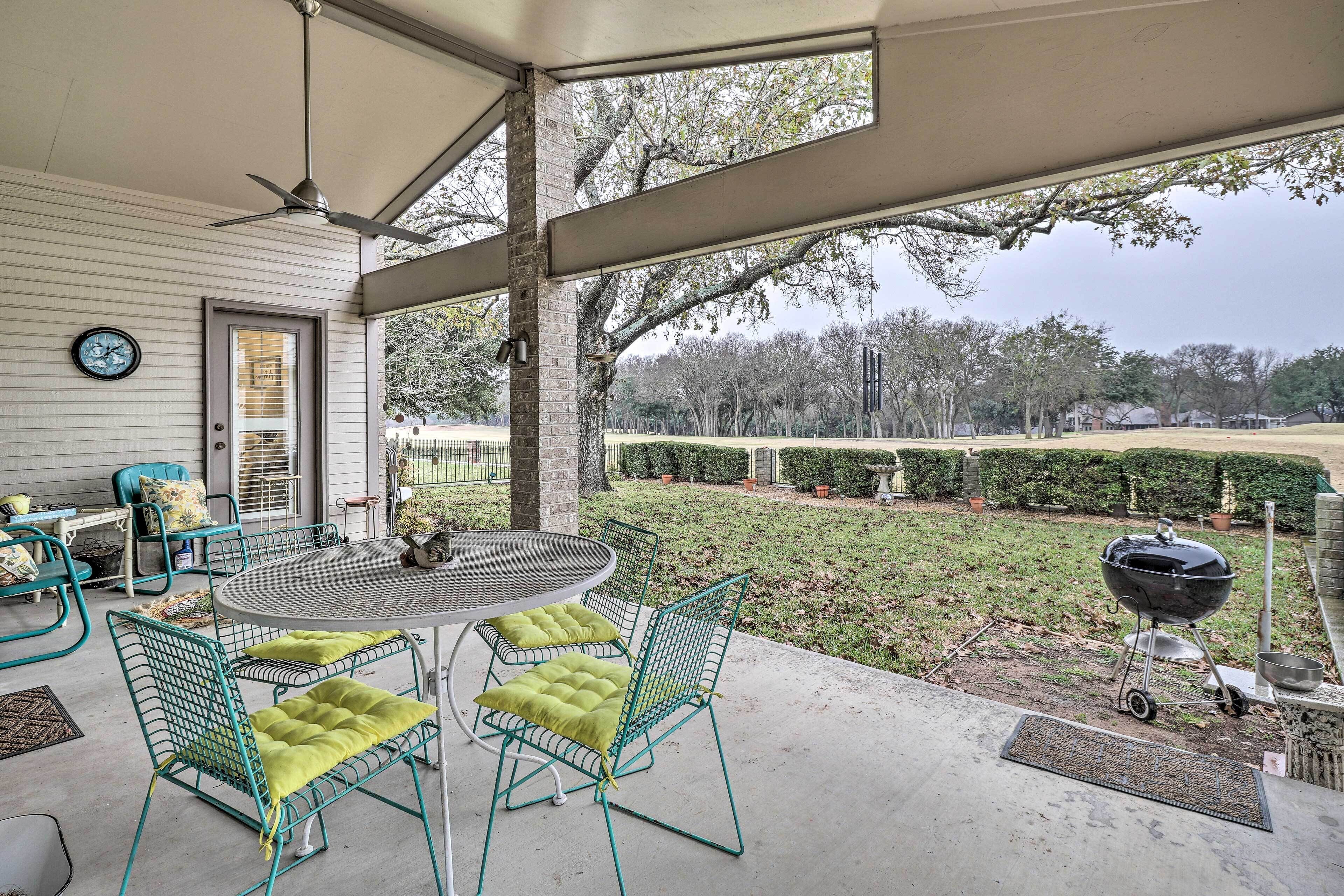 Beautiful Salado Retreat w/ Golf Course Views!