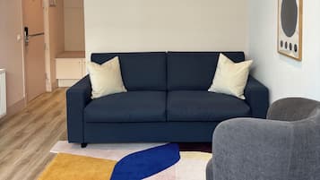 Royal Studio Suite | Egyptian cotton sheets, premium bedding, memory foam beds, in-room safe